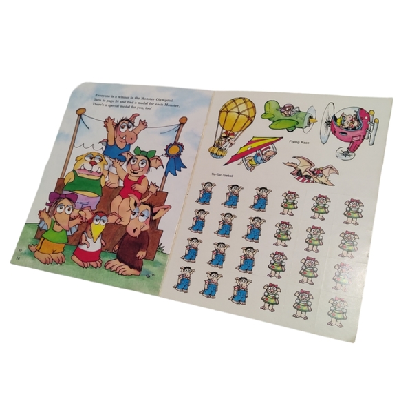 Vintage 1984 Mercer Mayer Little Monster's "Sports Fun" 75 Sticker Book- Unused - Picture 8 of 11